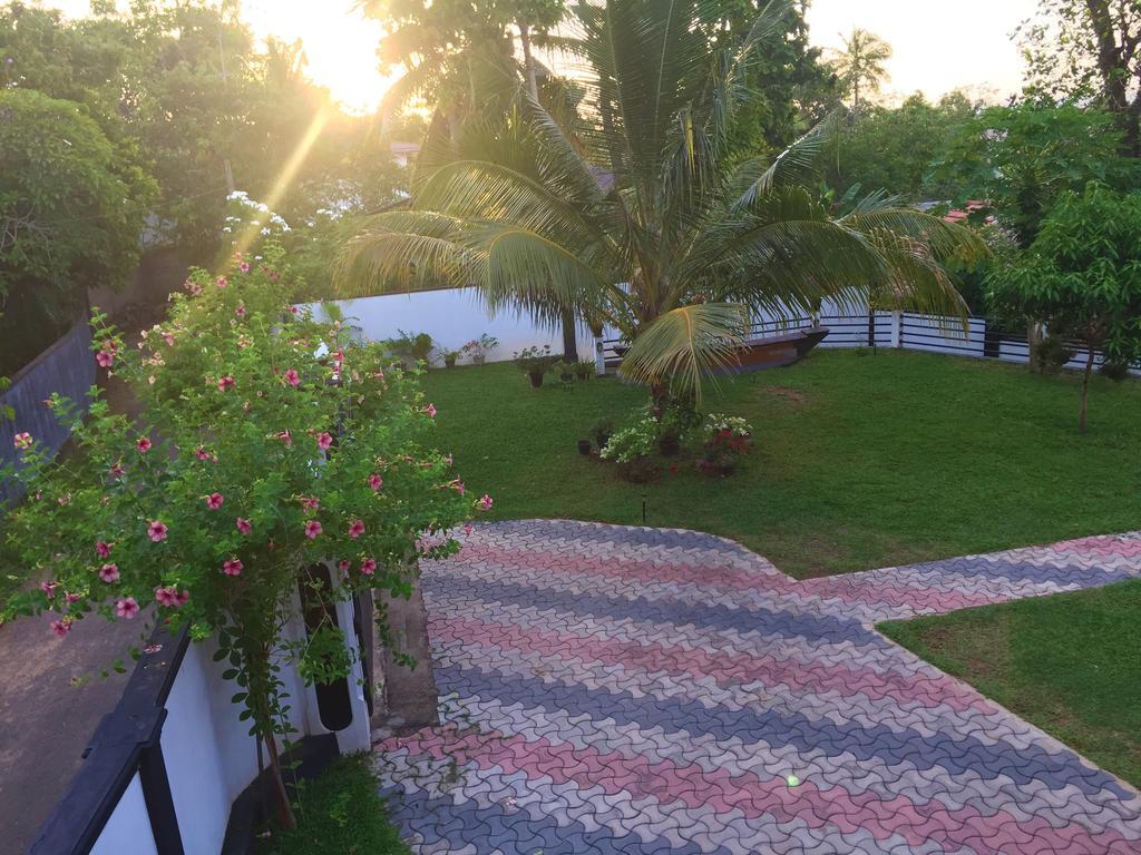 Villa Shanaya Hikkaduwa Dış mekan fotoğraf